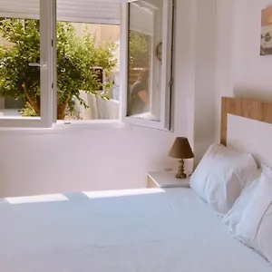 https://athina-secret-apartments-adults-only.rethymnohotels.net