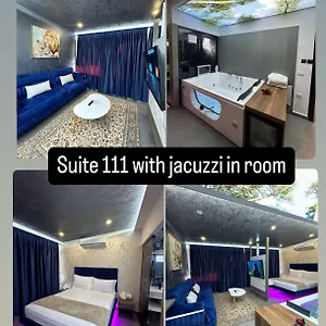 https://holiday-tirana.albaniahotels.org
